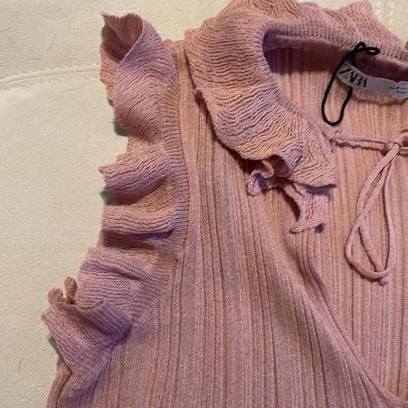 Zara ruffle top - Picture 3 of 5